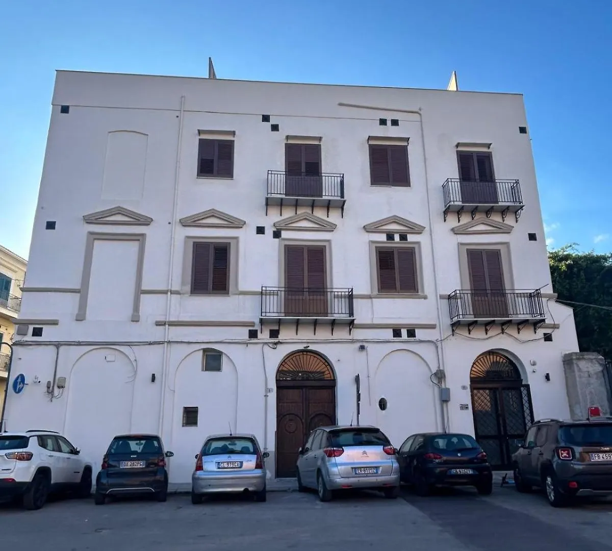 Marina Sea Apartments-Seaside Boutique Palermo
